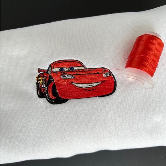 EMBROIDER LIGHTNING MCQUEEN - SWEATSHIRT - Picture 2 of 5
